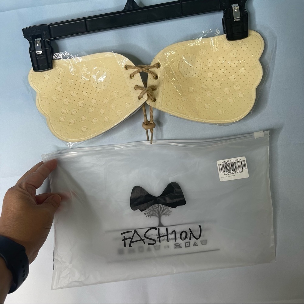 Strapless & Backless Bra with Adhesive Silicone Size C Nude - Picture 4 of 4